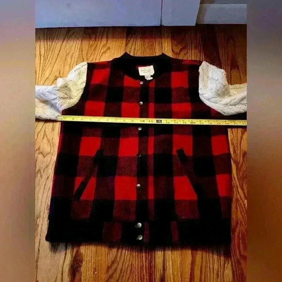 FOREVER 21 - Red and Black Plaid Jacket with
Sweater Sleeves - Medium - Picture 7 of 12